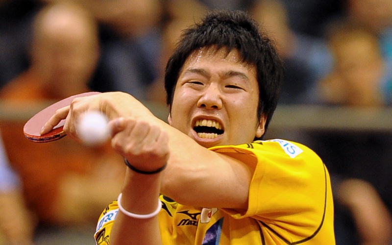 Jun Mizutani: Geheime Handakrobatik der TT-Profis (© Roscher)
