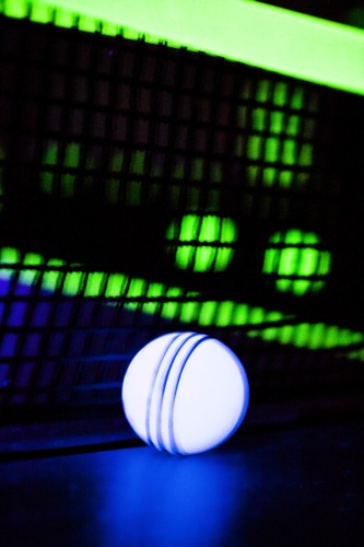 Blacklight Table Tennis in Leipzig (www.black-tt.de, © Ina Wildführ)