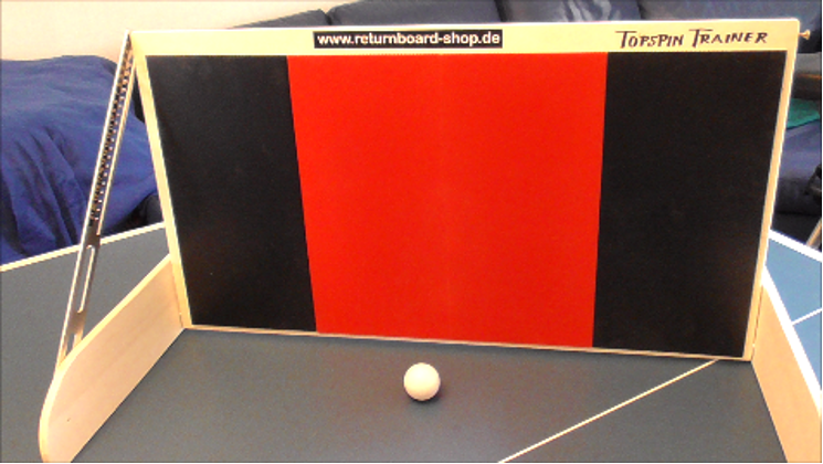 
TOPSPIN-TRAINER
Übungen für: TOPSPIN, KONTERBALL und SCHUPFBALL
Für Ihre TOPSPIN-Rallyes können Sie folgende Vorteile nutzen:
•	flexible Positionierung über den gesamten Tischtennistisch
•	flexibel für Ihre VORHAND
•	flexibel für Ihre RÜCKHAND
•	Übung für den parallelen Ballweg
•	Übung für den diagonalen Ballweg
•	Große Spielfläche B 68 cm x H 35 cm für gute RETURNS von 