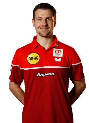  Ein Muss für jeden Borussia-Düsseldorf-Fan!
Mit Timo Bolls Trikot der Saison 2020/21 bekennen Sie Farbe, wem Sie in der TTBL die Daumen drücken. Zudem zeichnet es sich durch hohen Tragekomfort aus und ist aus atmungsaktivem Material gefertigt. Also auch tauglich für jedes Training!
Zum Shop 