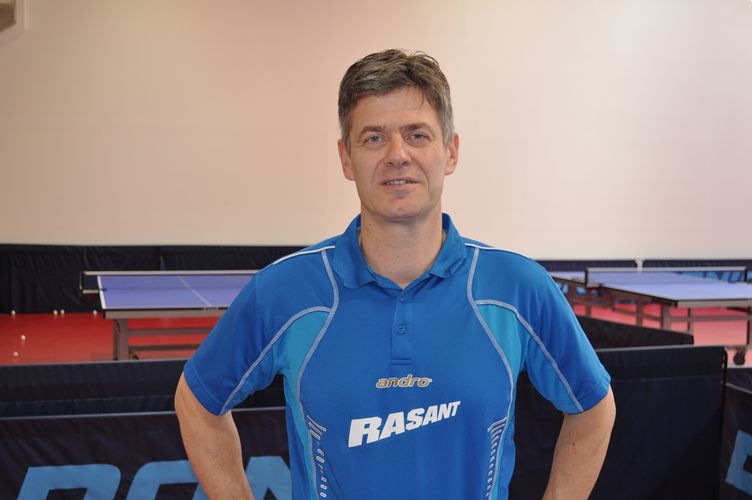 Er hat das Center gemeinsam mit seinem Partner Gerhard Deckert gegründet: Ex-Bundesligaspieler Thomas Wetzel (©TopSpin Sport Tischtennis-Center)