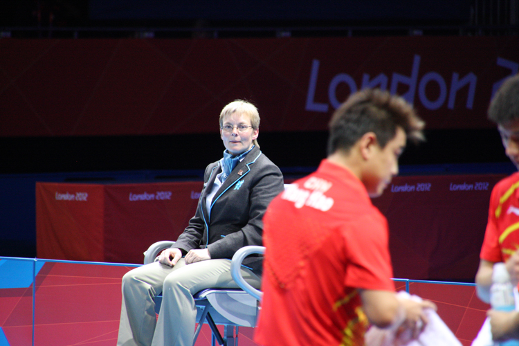 Finale mit deutscher Beteiligung: Claudia Möller leitete das Spiel zwischen China und Südkorea (©Ahlert)
