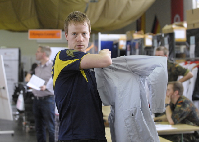 Patrick Baum probiert's mal mit der grauen Jacke (©Roscher)