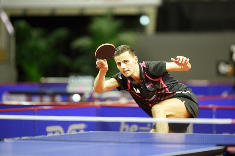 Tiago Apolonia beherrscht nicht nur die Ballonabwehr sehr gut, sondern zählt auch den Gegentopspin aus der Halbdistanz zu seinen Spezialschlägen (©Fabig)