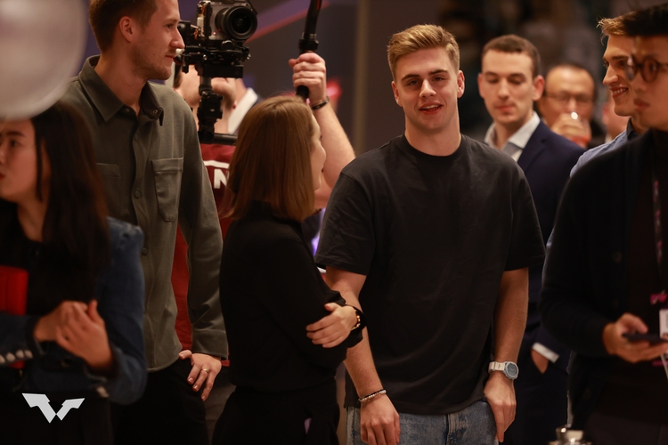 Truls Moregardh nahm seine schwere Auslosung offenbar gelassen. Dem Schweden wurde Fan Zhendong für die erste Runde zugelost (©ITTF)