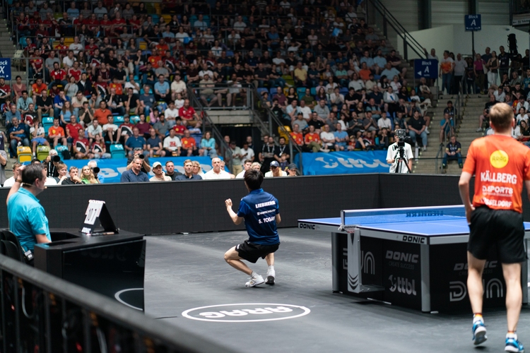 Anton Källberg unterliegt Shunsuke Togami mit 0:3 (©Fabig)