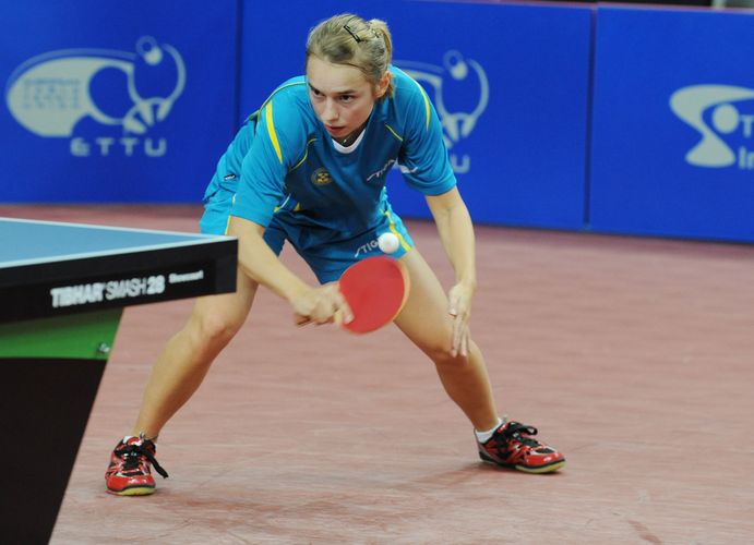 Im Halbfinale wartete Schweden mit Linda Bergstrom auf das deutsche Team (©Stosik)