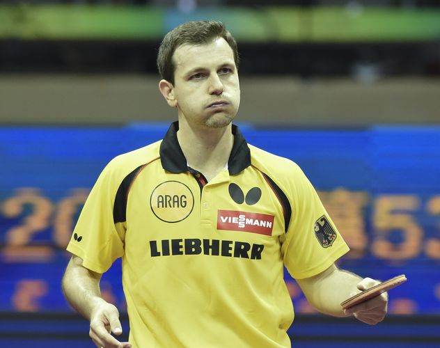 …gegen Timo Boll den Kürzeren, der danach erst einmal durchschnaufen musste. (©Stosik)