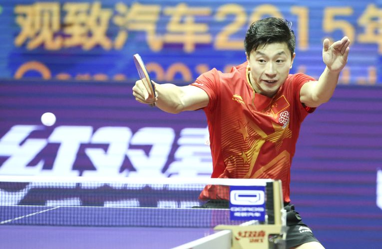 Seine Topspins waren eine Klasse zu gut für Fan Zhendong… (©Stosik)