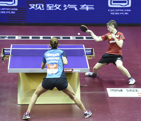 …und Nina Mittelham, die bei ihrem WM-Debüt aber gegen Elizabeta Samara in Runde zwei ein tolles Spiel ablieferte. (©Stosik)