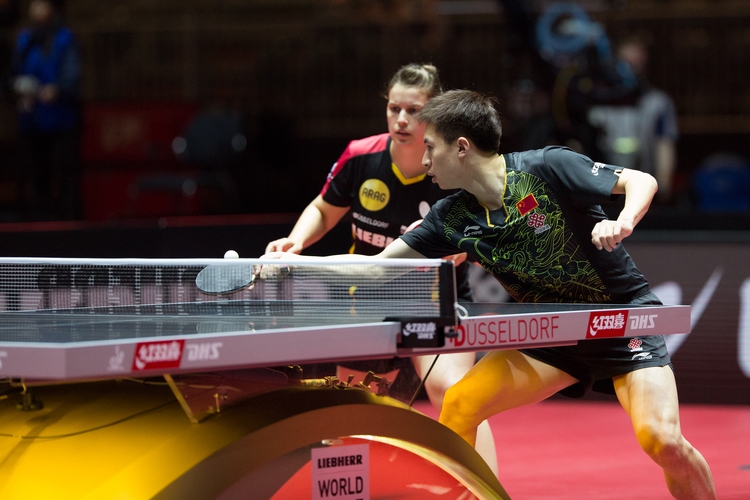 Besser machten es Petrissa Solja und Fang Bo gegen deren Landsleute Chuang Chih-Yuan und Chen Szu-Yu. Sie gaben keinen Satz ab und zogen ins Viertelfinale ein. (©Fabig)