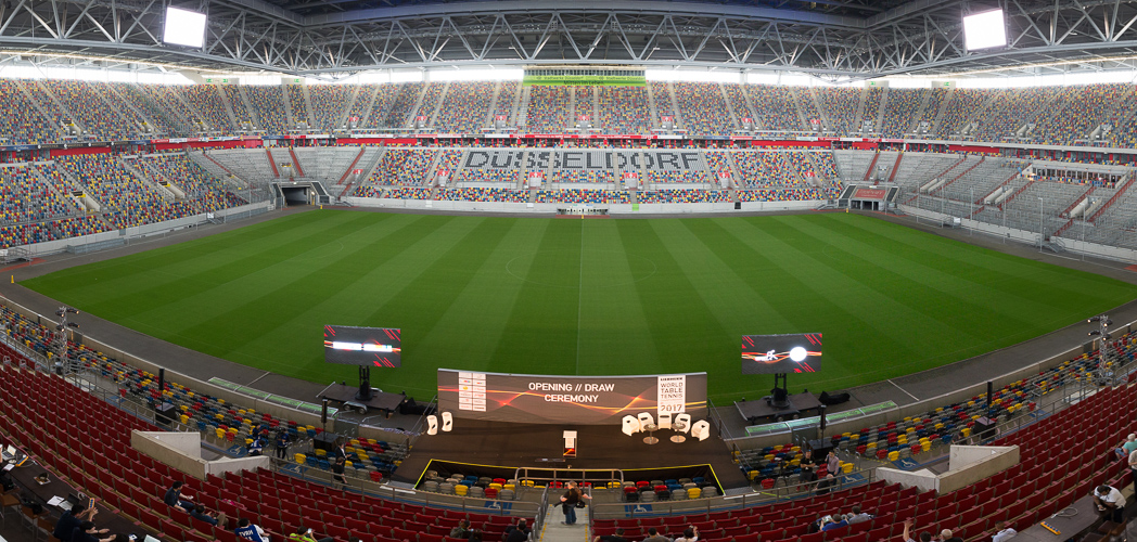 Die Eröffnungsfeier fand in besonders imposanter Atmosphäre statt - in der Düsseldorfer Esprit Arena, die nur einen Steinwurf von den Messehallen entfernt ist. (©Fabig)