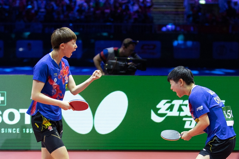 ...den Chinesinnen Wang Manyu und Sun Yingsha. (©Thomas)