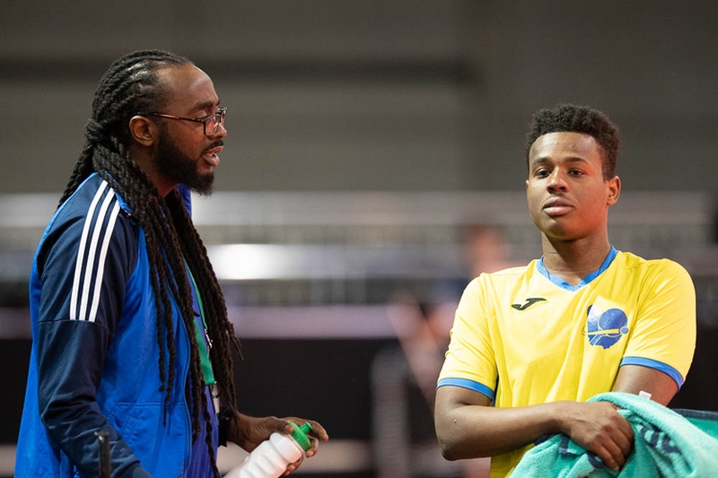Hier stiegen nicht nur Spieler aus eher exotischen Ländern wie Barbados in die Box... (©Thomas)