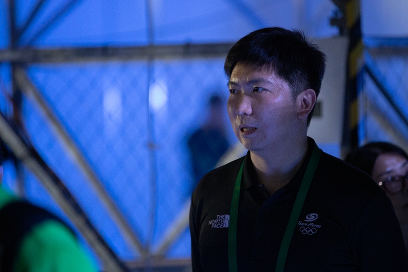 Unter den Augen des südkoreanischen Olympiasiegers von 2004, Ryu Seung-Min, trat danach... (©Thomas)