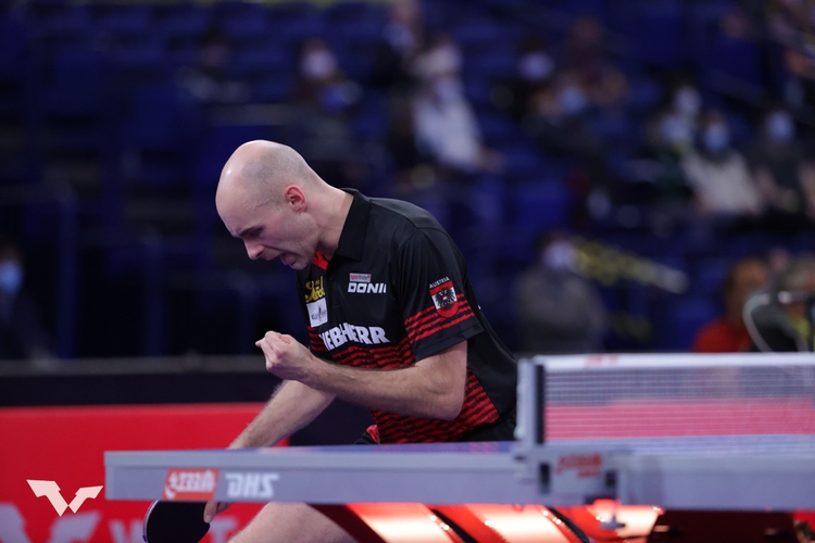 Hier stach zunächst der Österreicher Daniel Habesohn hervor, der Tiago Apolonia und Koki Niwa schlug und sich erst in der dritten Runde dem Hongkonger Wong Chun Ting geschlagen geben musste. (©WTT)