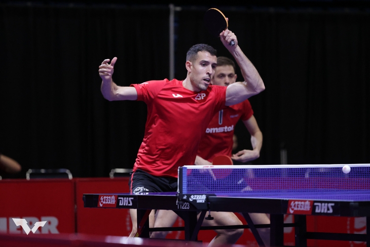 Im Herren-Doppel hatten sich der Spanier Alvaro Robles und der Rumäne Ovidiu Ionescu 2019 die Silbermedaille gesichert. Diesmal reichte es nur zum Einzug ins Achtelfinale, dort war gegen Wang Chuqin und Fan Zhendong Schluss. (©WTT) 