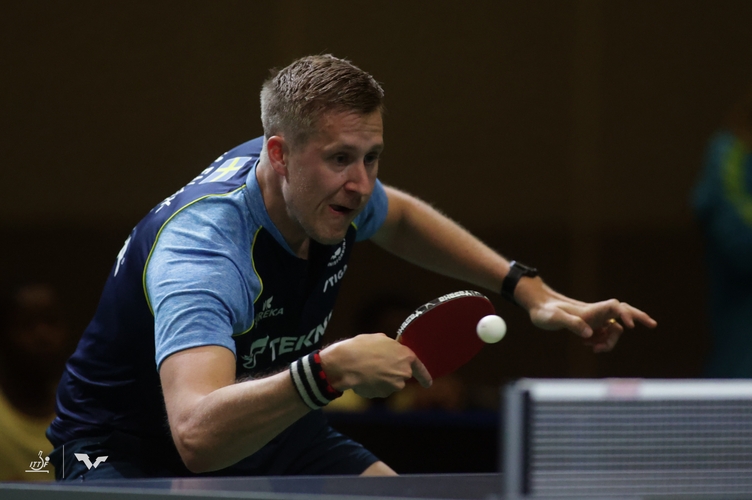 ...Mattias Falck, 2019 noch Vize-Weltmeister, dem Hongkonger Lam Siu Hang. Zudem schied der Südkoreaner An Jaehyun in der ersten Runde gegen Lubomir Pistej aus (1:4), Hugo Calderano wiederum gegen Brian Afanador (2:4) (©WTT)