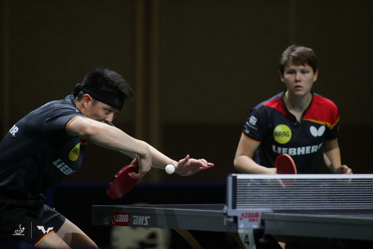 Auch im Mixed ging es für Mittelham an der Seite von Dang Qiu ins Achtelfinale. Hier zogen die beiden den Kürzeren gegen die Franzosen Simon Gauzy und Prihitka Pavade. (©WTT)