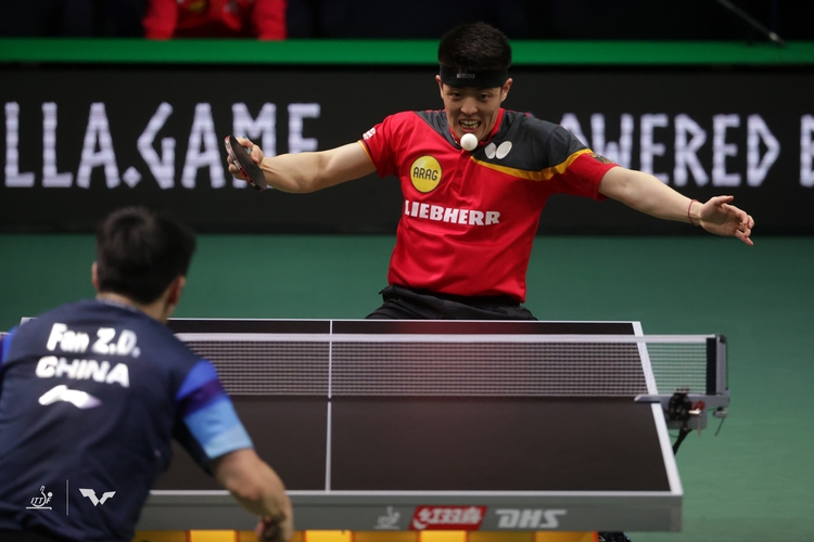 Bester Deutscher bei den Herren war Dang Qiu. Er musste im Achtelfinale seinem Vorbild Fan Zhendong zu einem 4:0-Sieg gratulieren. (©WTT)