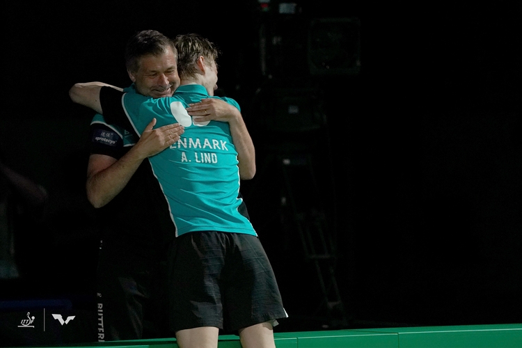 Denn auch er erreichte das Viertelfinale, u. a. nach Siegen über Joao Monteiro (Portugal) und Jang Woojin (Südkorea). In der Runde der letzten Acht scheiterte er an Wang Chuqin. (©WTT) 