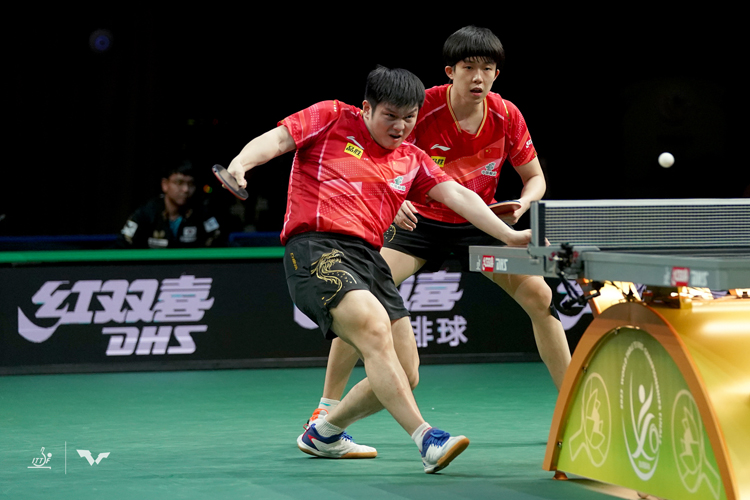 Der Titel ging später an Fan Zhendong und Wang Chuqin, die im Finale Jang Woojin und Lim Jonghoon bezwangen. (©WTT)