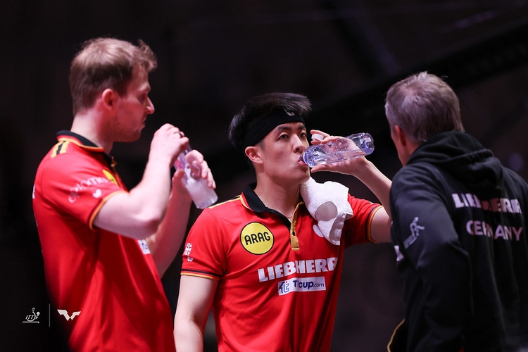 Große Enttäuschung bei Benedikt Duda und Dang Qiu: Für sie war das Turnier auf allen Ebenen ernüchternd. (©ITTF)