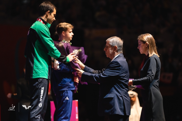 IOC-Präsident Thomas Bach (noch im Amt) ließ sich ebenfalls blicken. Damit beenden wir unsere diesjährige WM-Galerie. (©ITTF)