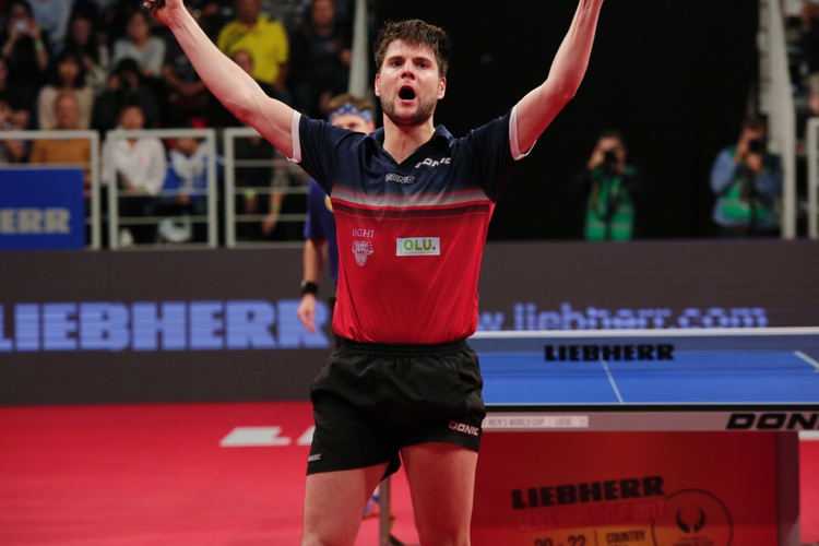 ...so dass Ovtcharov den ersten Titelgewinn beim World Cup bejubeln durfte. (©ITTF)