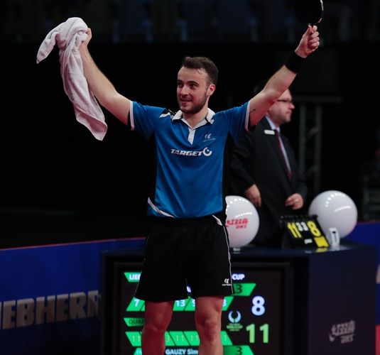 ...der französische Vize-Europameister also verdient im Halbfinale. (©ITTF)