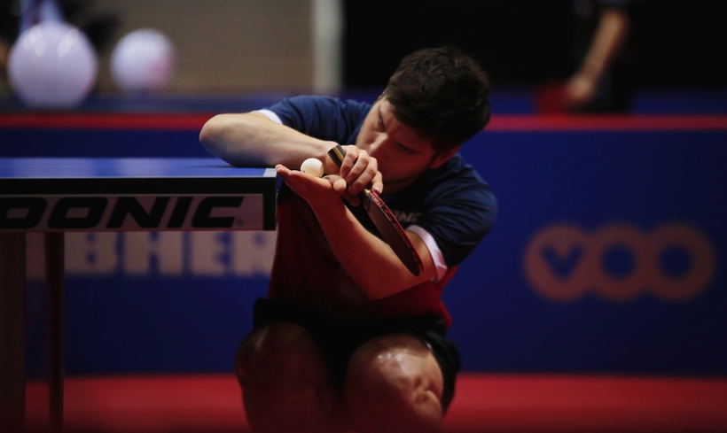 Das erreichte auch Dimitrij Ovtcharov nach einem ebenfalls knappen Sieg im Entscheidungssatz gegen den Russen Aleksandr Shibaev... (©ITTF)